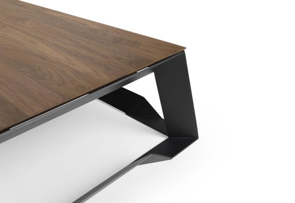 Tank steel table